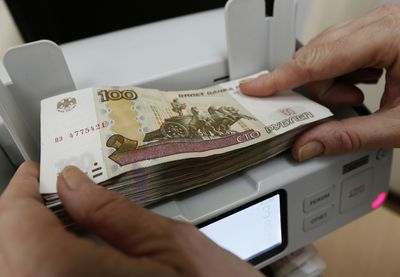 Poland says countries paying for Russian gas in roubles should be penalised