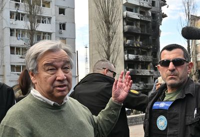 UN chief tours destroyed Ukrainian towns ahead of Zelenskyy talks