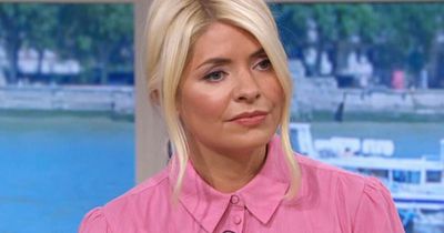 Holly Willoughby moved to tears after watching Julia Bradbury with her kids after cancer surgery