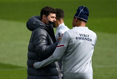 Pochettino '100 percent' sure he and Mbappe will stay at PSG