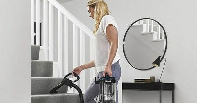 Amazon slashes the price of this Shark Upright Lift Away vacuum to just £129 in sale