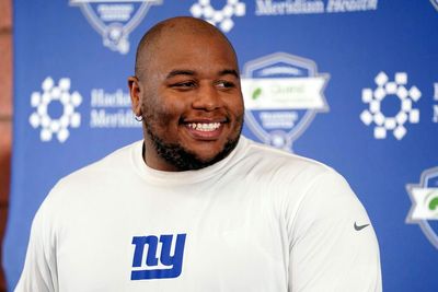 Giants exercise fifth-year option on Dexter Lawrence