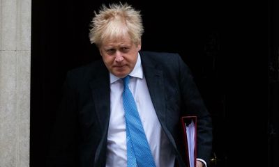 Senior Tories pressure Johnson to act now on MP accused of watching porn