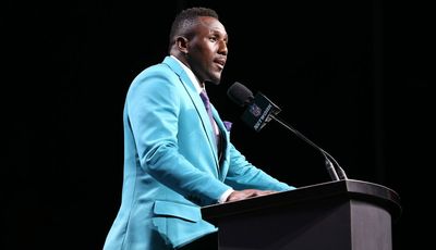 Thomas Davis slated to announce Panthers’ 2022 2nd-round pick