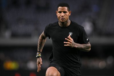 Darren Waller confirms contract discussions occurring with Raiders but unsure of outcome