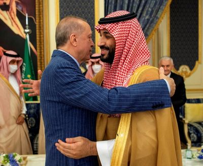 Turkish president meets Saudi leaders in first visit since Khashoggi killing