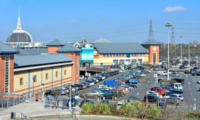 Man killed at Lakeside shopping centre in Essex