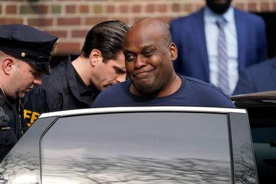 Lawyers spar over DNA swab on suspect in NYC subway shooting