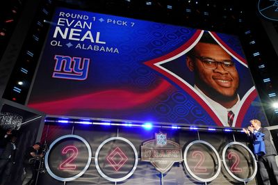 Giants select Evan Neal in NFL draft: How Twitter reacted