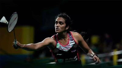 Sindhu trounces Hooi; doubles pair in last 8