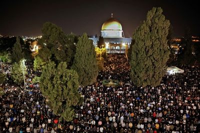 42 hurt in clashes at Jerusalem's Al-Aqsa mosque compound: Red Crescent