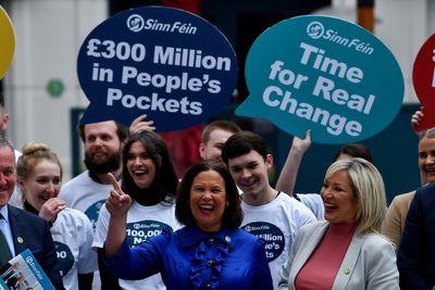 Sinn Fein retains wide lead days out from Northern Irish election