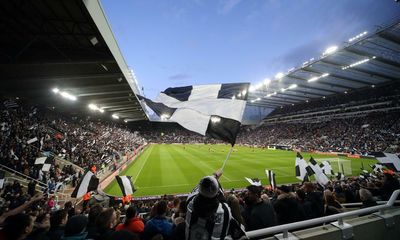 Manchester City and Liverpool face title tests: football countdown – as it happened