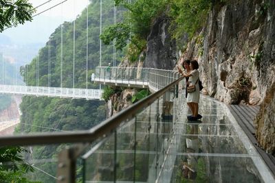 Spectacular glass-bottomed bridge opens in Vietnam