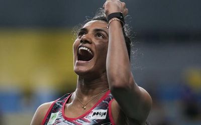 Sindhu enters BAC semifinals, assures India of a medal