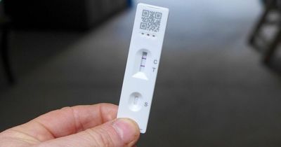 Big fall in covid infections in England with fewer needing hospital treatment