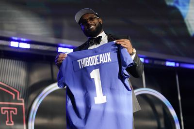 The winners (Giants) and losers (LOL PACKERS) from the NFL draft first round