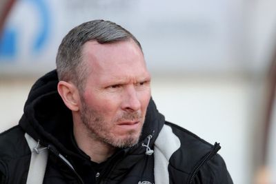 Michael Appleton urging men to check themselves for testicular cancer