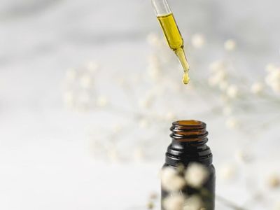 How To Explain The Difference Between CBD And Weed