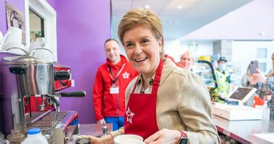 Nicola Sturgeon blasts Labour after women 'robbed of money' during equal pay dispute in Glasgow
