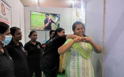 Easy lessons on self-defence