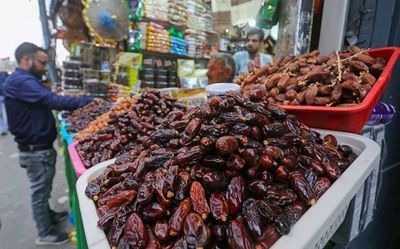 Dates, the Ramzan must-have, turns expensive in Kashmir