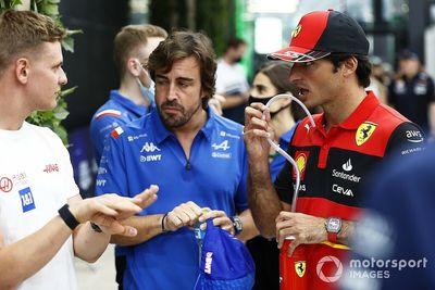 Schumacher: New Sainz Ferrari F1 deal was "obvious step"