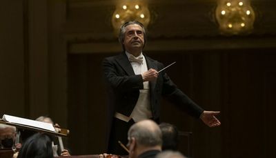 Riccardo Muti returns to lead CSO in stellar performance of Montgomery commission, Beethoven No. 6