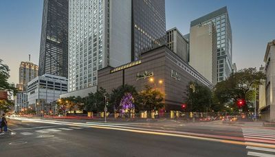Neiman Marcus building on Michigan Avenue gets new owner