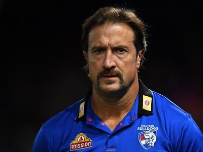 Beveridge, Bulldogs not panicking in AFL