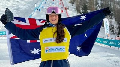 Olympic moguls champion Jakara Anthony and Paralympian snowboarder Ben Tudhope take out Snow Australia top gongs