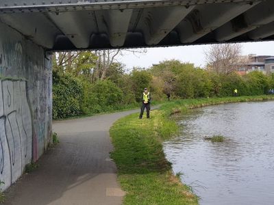 Police hunt for ‘stocky’ man as walkers repeatedly pushed into canal