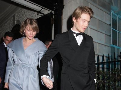 Joe Alwyn says he doesn’t want to discuss Taylor Swift relationship because ‘it feeds into a weird part of the culture’