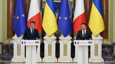 Macron pledges more French arms and aid to Ukraine in phone call with Zelensky