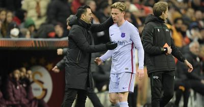 Xavi makes Frenkie de Jong prediction following Manchester United links