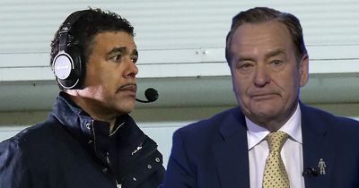 Jeff Stelling wells up in Chris Kamara tribute as Soccer Saturday pundit announces exit