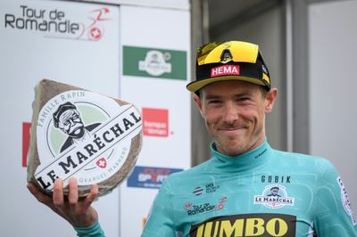 'Unbelievably beautiful' Dennis climbs closer to Tour de Romandie title