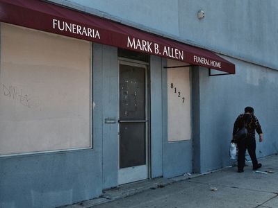 Owner of shuttered Los Angeles funeral home accused of allowing bodies to rot