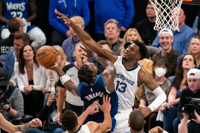 WATCH: Jaren Jackson Jr. celebrates with his dad after advancing in NBA playoffs