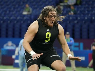 Texans take LSU OT Austin Deculus No. 205 overall in Round 6 of 2022 NFL draft