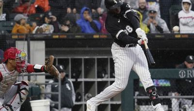 White Sox end trying April with 4-0 victory against Angels