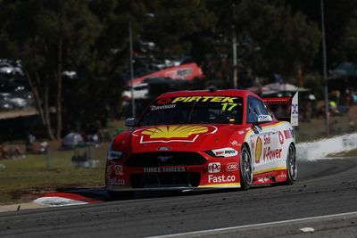 Perth Supercars: Davison takes controversial win