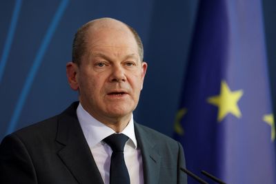 German chancellor defends ‘cautious’ approach to Ukraine crisis