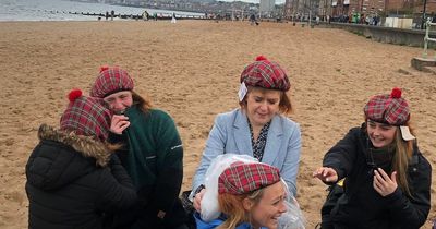 Nicola Sturgeon surprises Edinburgh hen party during trip to Portobello beach