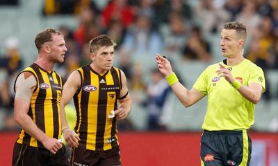 AFL’s crackdown on umpire dissent is not the end of football as we know it