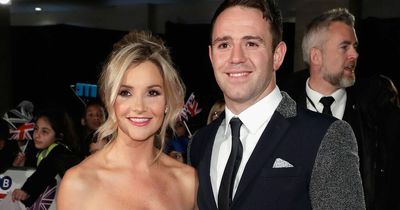 Helen Skelton's estranged husband 'flees abroad on holiday with new girlfriend'