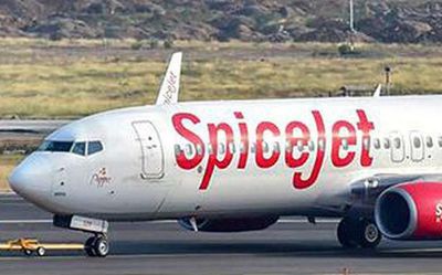 12 passengers injured as SpiceJet's Mumbai-Durgapur flight faces severe turbulence