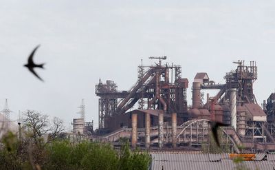 Russia resumed shelling of steel works after evacuation buses left - mayor's aide