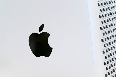 European Union moves forward in antitrust case against Apple