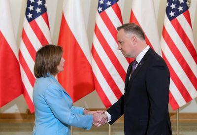 Pelosi thanks Poland for Ukraine support, meets president